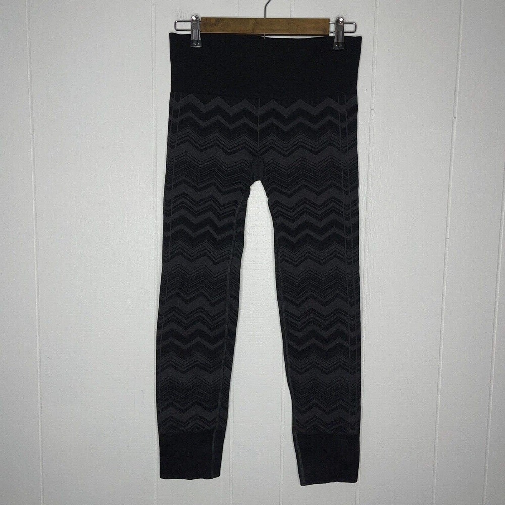 Lululemon Women’s Ebb To Street Seamless Leggings Chevron Black Gray Size 6